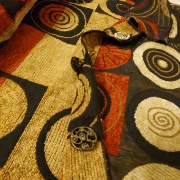 Vest - Picture 4 of 4